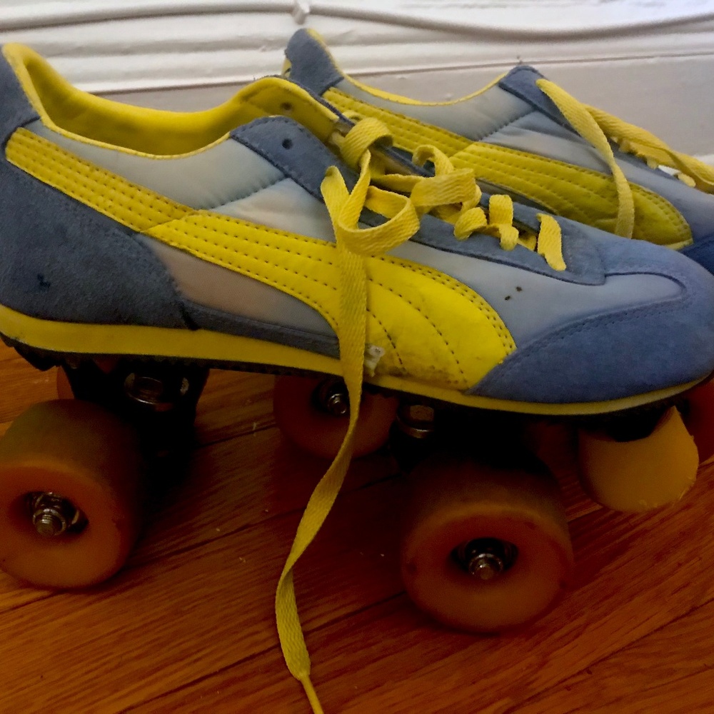 💙😻 blue and yellow Puma Roller Kitty skates 😻💙